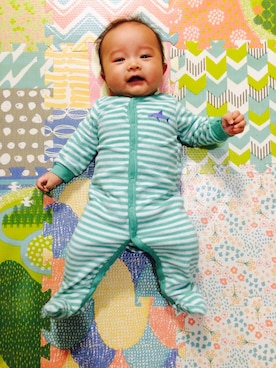 「アイテム（ママ＆ベビー、グリーン系）」を使った、ツーツーさん（キッズ・70cm）の春コーディネート