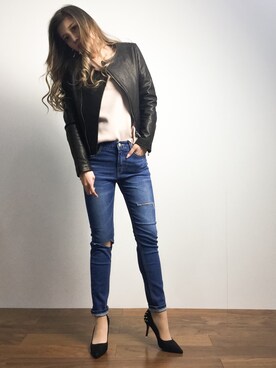 「PLAIN CLOTHING（プレーンクロージング）のアイテム（パンプス）」を使った、馬詰麿帆さん（レディース・157cm）の冬コーディネート