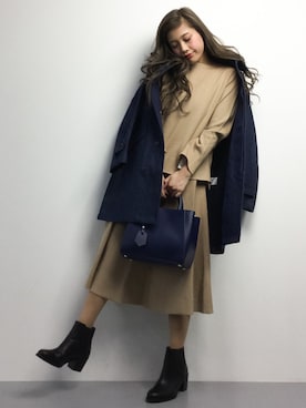「Ray BEAMS（レイビームス）のアイテム（ステンカラーコート）」を使った、馬詰麿帆さん（レディース・157cm）の冬コーディネート