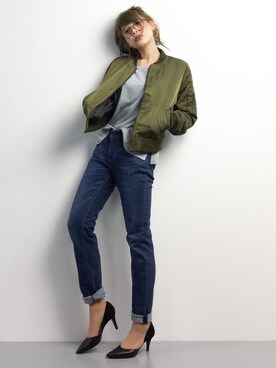 「GYDA（ジェイダ）のアイテム（MA-1）」を使った、馬詰麿帆さん（レディース・157cm）の春コーディネート