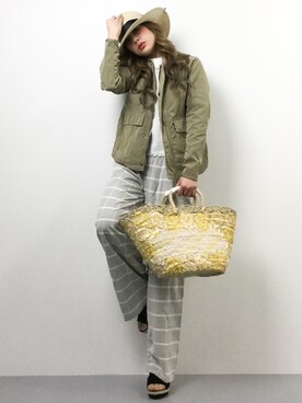 「Spick & Span（スピックアンドスパン）のアイテム（ブルゾン）」を使った、馬詰麿帆さん（レディース・157cm）の春コーディネート