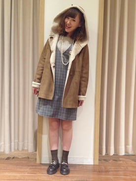 「チェックワンピース」｜「アイテム（ムートンコート）」を使った、marucoさん（レディース・161cm）の秋コーディネート