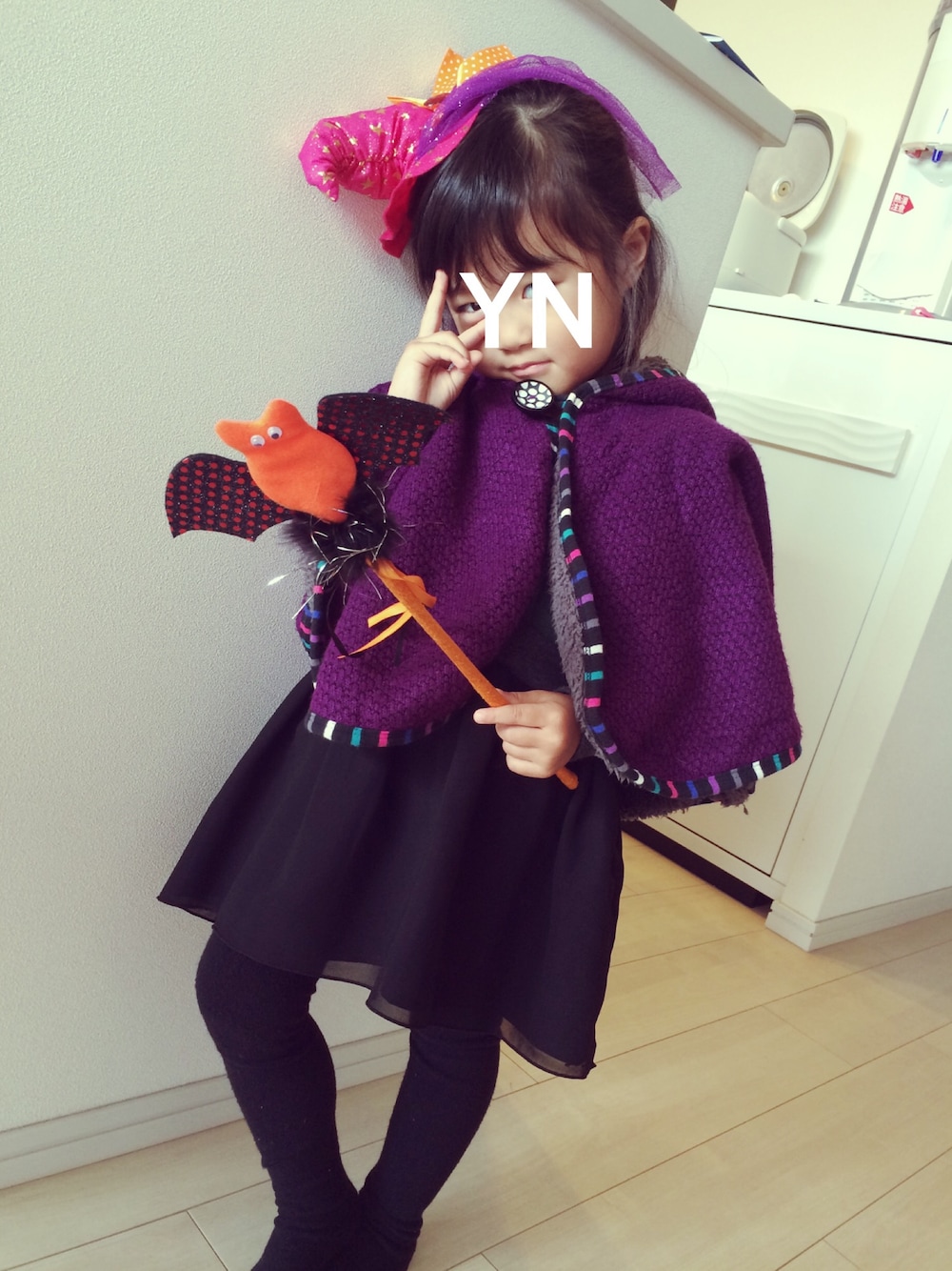 「ハロウィン、キッズコーデ、女の子」｜「no brandのアイテム（ポンチョ、パープル系）」を使った、yunchan☺︎さん（キッズ・100cm）の秋コーディネートの1枚目の写真