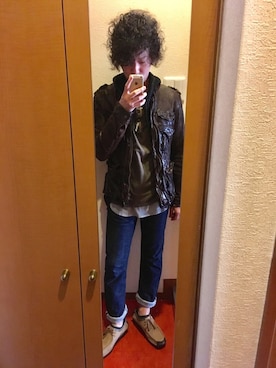 「SCHLUSSEL（シュリセル）のアイテム（トップス）」を使った、藤井 すぐるさん（メンズ・169cm）の冬コーディネート