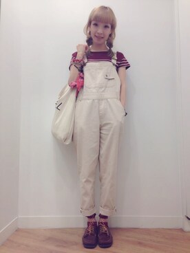 「ボーイフレンドデニム」｜「アイテム（サロペット/オーバーオール）」を使った、チェリーさん（レディース・160cm）の秋コーディネート