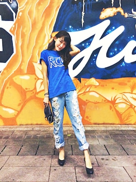 「distressed jeans」｜呂懿娟 LyuYichuanさん（レディース・165cm）の秋コーディネート