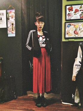 呂懿娟 LyuYichuanさんのコーディネート