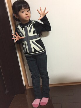 「BRANSHES（ブランシェス）のフクレJQ長袖Tシャツ（Tシャツ/カットソー、ブラック系）」を使った、あんぱんちさん（キッズ）の冬コーディネート