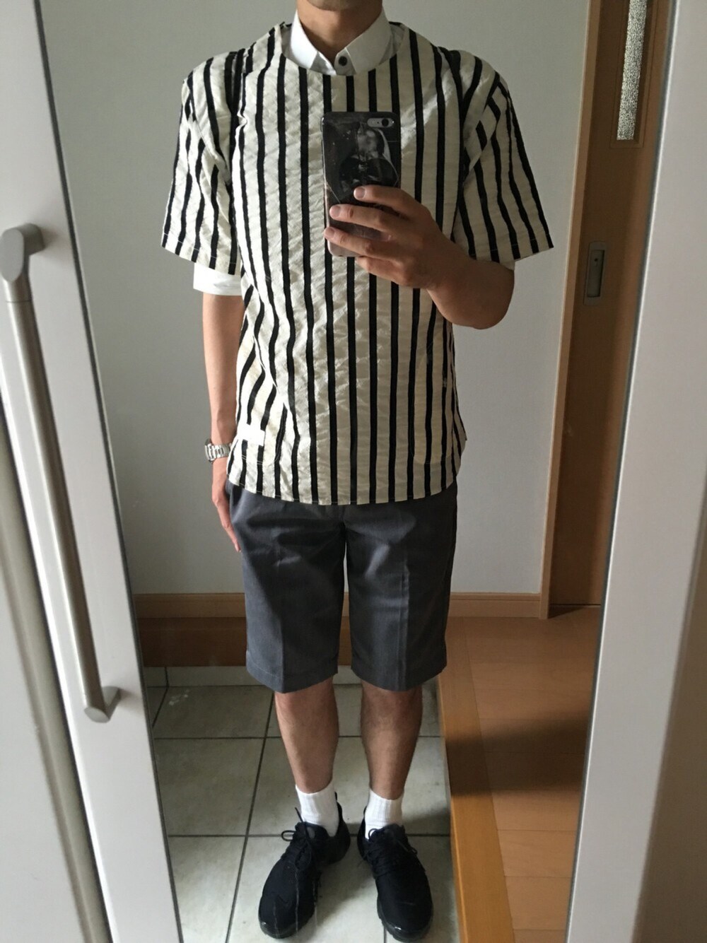 「Name.のSEERSUCKER PULLOVER CREW NECK S/S（シャツ/ブラウス、ホワイト系）」を使った、takさん（メンズ・179cm）の夏コーディネートの1枚目の写真