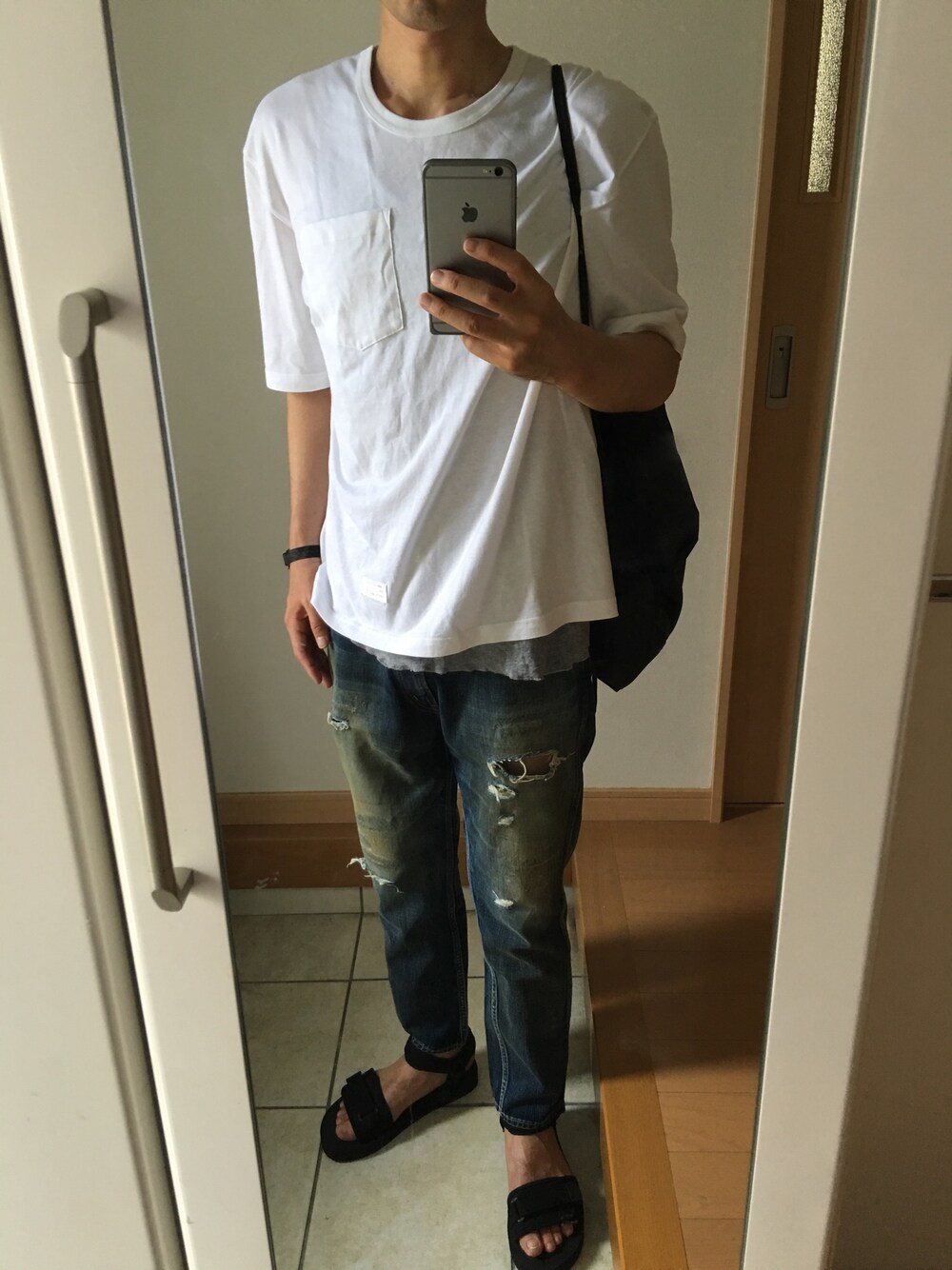 「Name.のSILKETE COTTON POCKET BIG T（Tシャツ/カットソー、ホワイト系）」を使った、takさん（メンズ・179cm）の夏コーディネートの1枚目の写真
