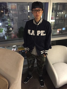 「AAPE BY A BATHING APE（エーエイプバイアベイシングエイプ）のアイテム（スタジャン）」を使った、Sunnyさん（レディース・167cm）の秋コーディネート