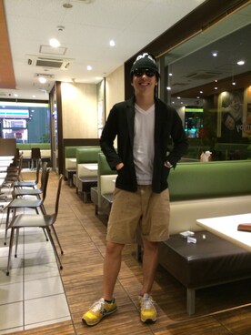 「NEW BALANCE（ニューバランス）の足元にワンポイント（スニーカー、イエロー系）」を使った、daichiさん（メンズ・180cm）の春コーディネート