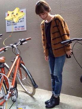 「JohnUNDERCOVER（ジョンアンダーカバー）のアイテム（パンツ）」を使った、Cy さん（レディース・157cm）の春コーディネート