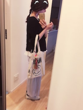 「MoonStar（ムーンスター）のアイテム（スニーカー、ホワイト系）」を使った、Cy さん（レディース・157cm）の秋コーディネート