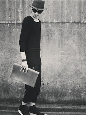 「First Aid to the Injured(ファースト・エイド・トュ・ザ・インジュアード)のアイテム」を使った、KENJIさん(メンズ・186cm)の夏コーディネート