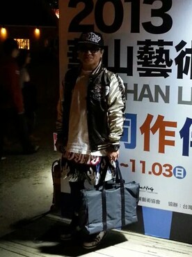 「アイテム（トートバッグ）」を使った、楊發發さん（メンズ・163cm）の秋コーディネート