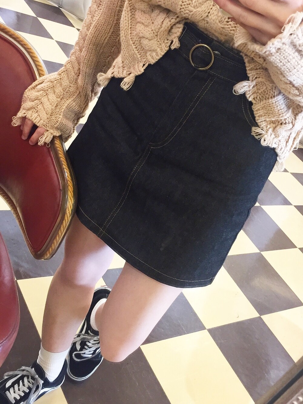 「ゆるコーデ、11月WEAR秋冬ニットコーデ祭り」｜「韓国で買ったのアイテム（スカート、ブルー系）」を使った、sanoricaさん（レディース・162cm）の秋コーディネートの1枚目の写真