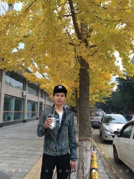 「LiVES（ライヴズ）のアイテム（ジャケット/アウター）」を使った、人比黄花瘦さん（メンズ・175cm）の秋コーディネート