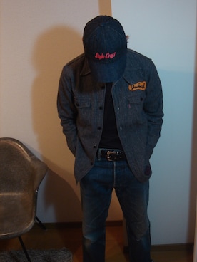 「EVISU（エヴィス）のアイテム（シャツ/ブラウス、グレー系）」を使った、Kazmaさん（メンズ・169cm）の秋コーディネート