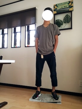 「adidas（アディダス）のアイテム（シューズ、ブラック系）」を使った、Ta-sanさん（メンズ・175cm）の秋コーディネート