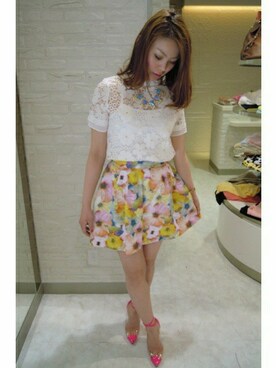 LIMITLESS LUXURY Shibuya-2さんのコーディネート