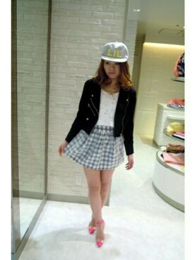 LIMITLESS LUXURY Shibuya-2さんのコーディネート