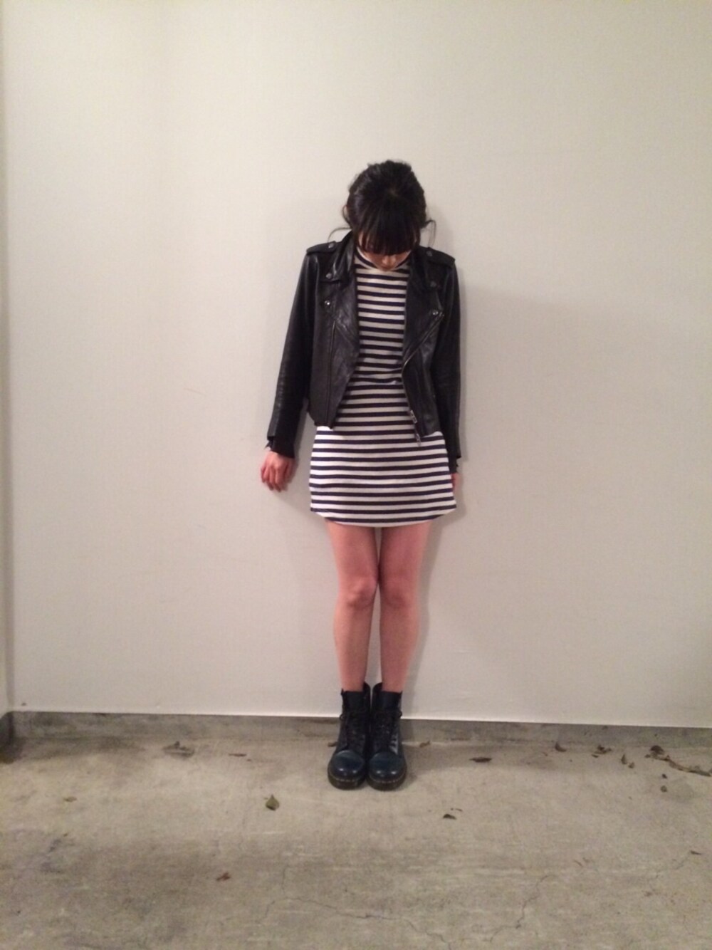 「ボーダー、ライダース、Lily Brown、American Apparel、ドメニコアンドサヴィオ 」｜「DOMENICO+SAVIOのDOMENICO+SAVIOのライダース。（ライダースジャケット、ブラック系）」を使った、高橋愛さん（レディース・154cm）の春コーディネートの1枚目の写真