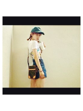 高橋愛さんの（LOUIS VUITTON | ルイヴィトン）を使ったコーディネート