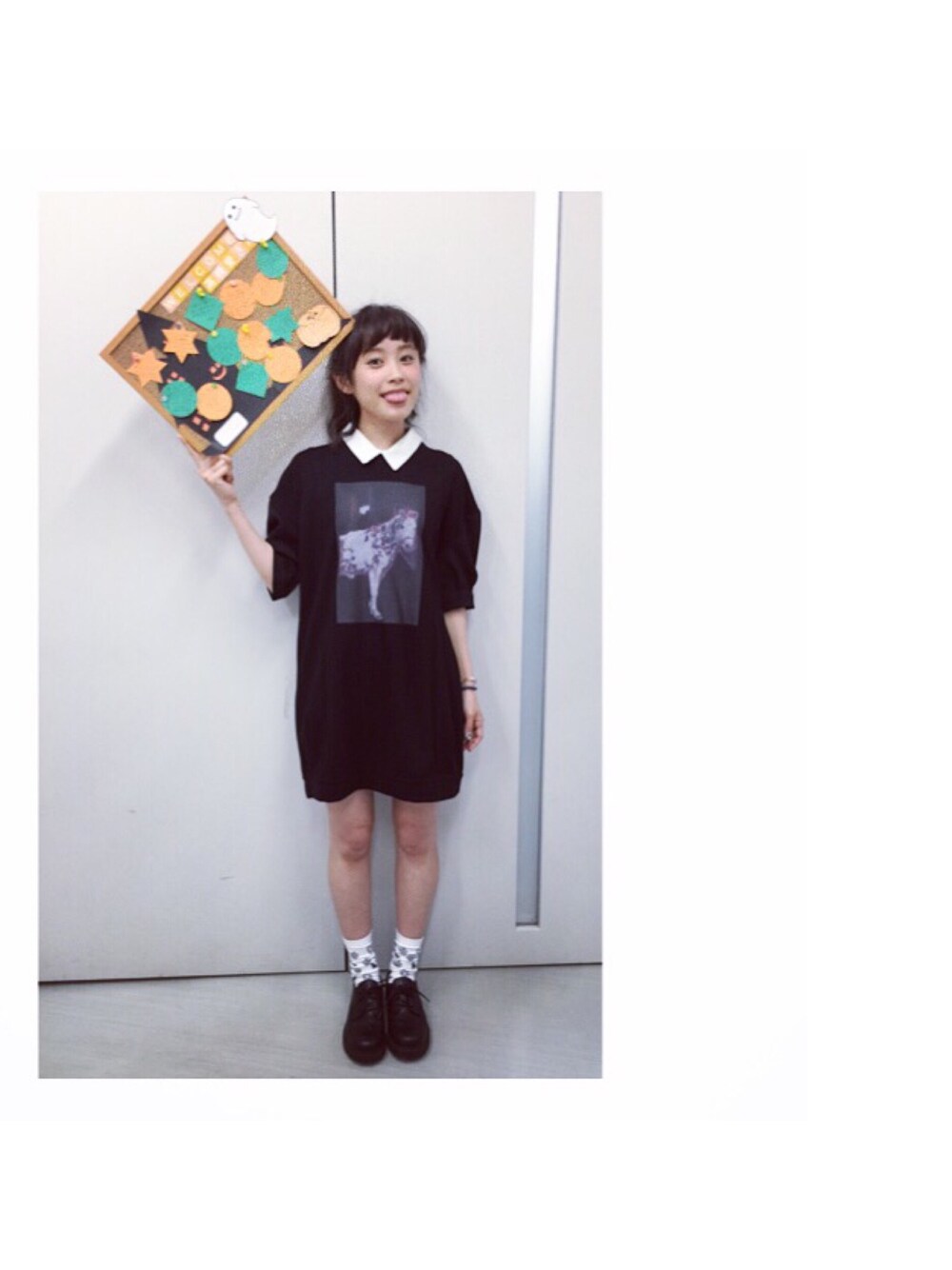 「青学、青山学院大学、aoyama、HALLOWEEN2014、happy halloween、LEPSIM、ソックスコーデ、2%tokyo、ポニーテール」｜「2% TOKYOのアイテム（ワンピース、ブラック系）」を使った、高橋愛さん（レディース・154cm）の秋コーディネートの1枚目の写真