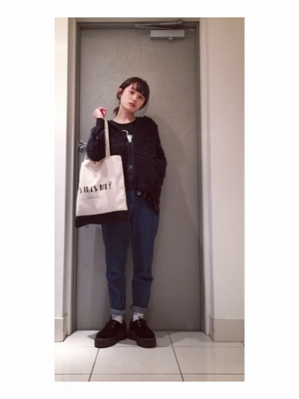 「CHERIE、casselini、KEITA MARUYAMA、伊勢丹、マリン、VOTEMAKENEWCLOTHES、VOTE、mickey」｜「CHERIEのアイテム（その他アウター、ブラック系）」を使った、高橋愛さん（レディース・154cm）の春コーディネートの1枚目の写真
