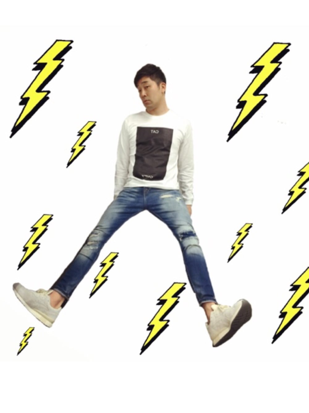 「あべこうじ、ootd、オニツカタイガー、Onitsuka Tiger、クラッシュデニム、ZARA、CATCOPY、スニーカー」｜「ZARAのアイテム（デニムパンツ、ブルー系）」を使った、高橋愛さん（メンズ・178cm）の春コーディネートの1枚目の写真