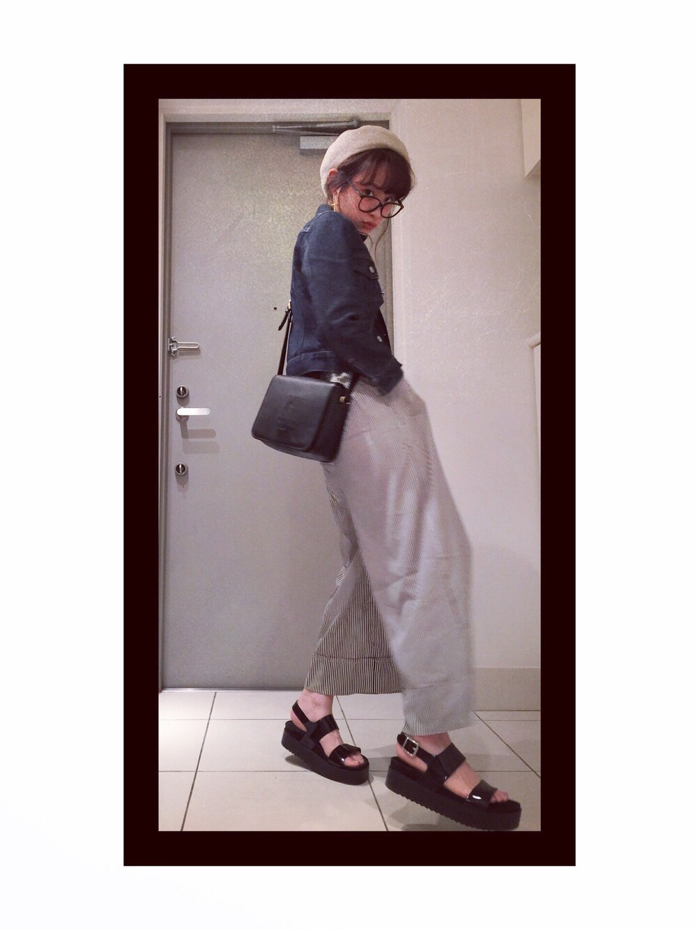 「SHIPS、ベレー帽、ベレー帽×メガネ」｜「ZARAのアイテム（その他パンツ、その他）」を使った、高橋愛さん（レディース・154cm）の春コーディネートの1枚目の写真