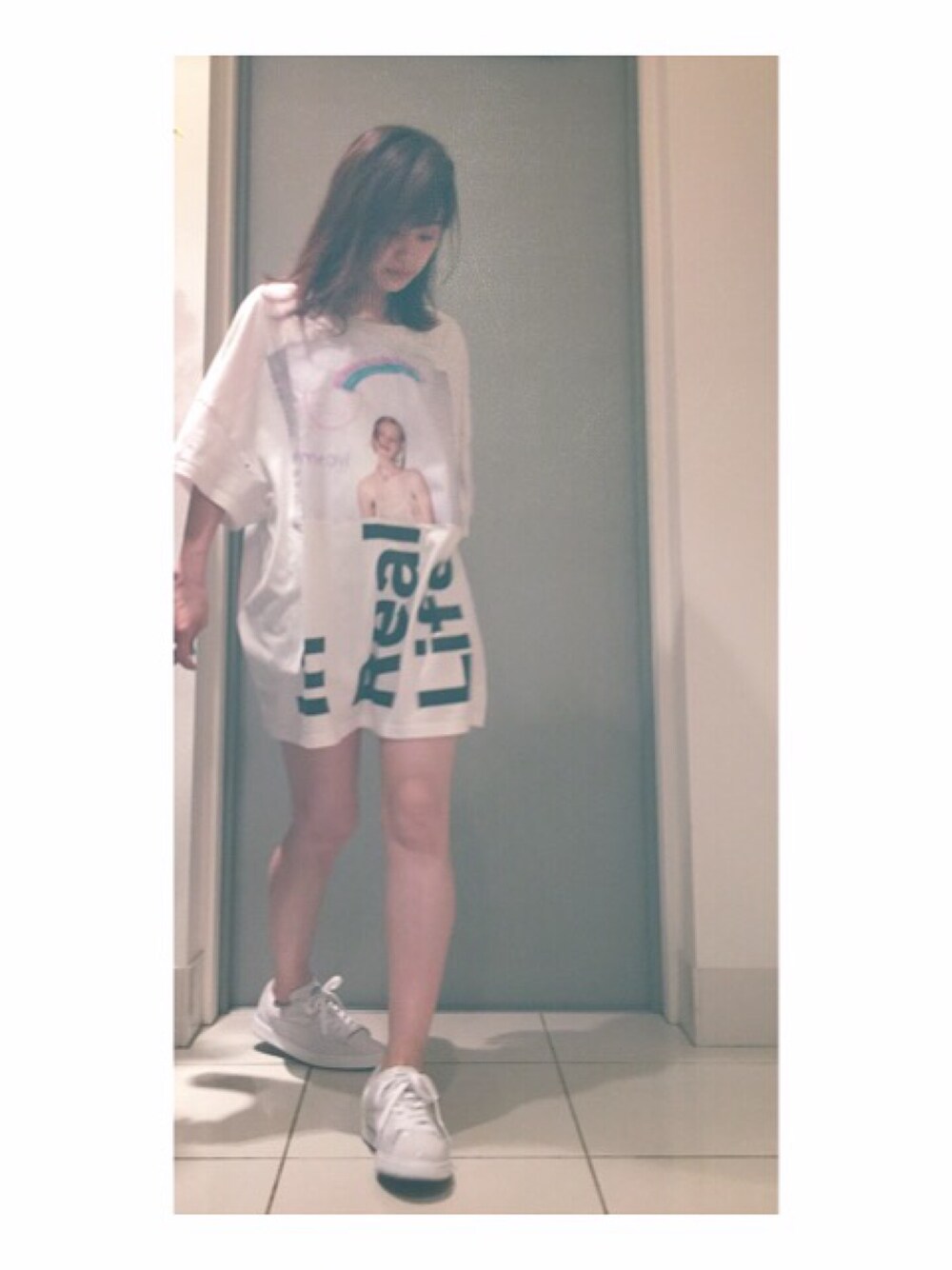 「little sunny bite」｜「Little sunny biteのアイテム（Tシャツ/カットソー、ピンク系）」を使った、高橋愛さん（レディース・154cm）の夏コーディネートの1枚目の写真
