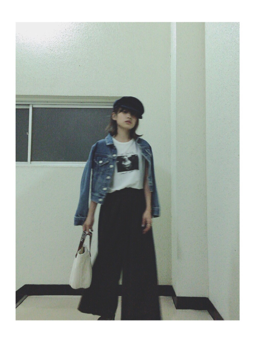 「大人カジュアル、シンプル、fashion、ゆるコーデ、大人コーデ、Ray BEAMS、casselini、SLY、moussy、united arrows」｜「Casseliniのグリースキャップ（ハット、ブルー系）」を使った、高橋愛さん（レディース・154cm）の秋コーディネートの1枚目の写真