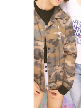 「アイテム（ナイロンジャケット、グリーン系）」を使った、NOZOMIさん（レディース・163cm）の秋コーディネート