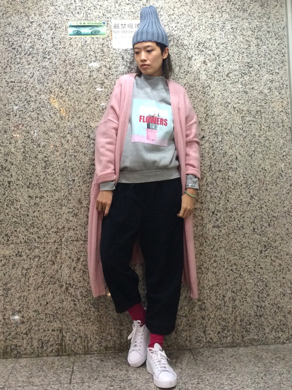 「Mantoukids、hkshop」｜「COMME des GARCONSのアイテム（その他パンツ、ブラック系）」を使った、amberさん（キッズ・90cm）の冬コーディネートの1枚目の写真