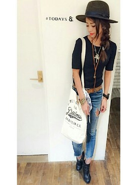 「Ungrid（アングリッド）のフレイドヘムストスリ（デニムパンツ）」を使った、Misato Shintamiさん（レディース・166cm）の夏コーディネート