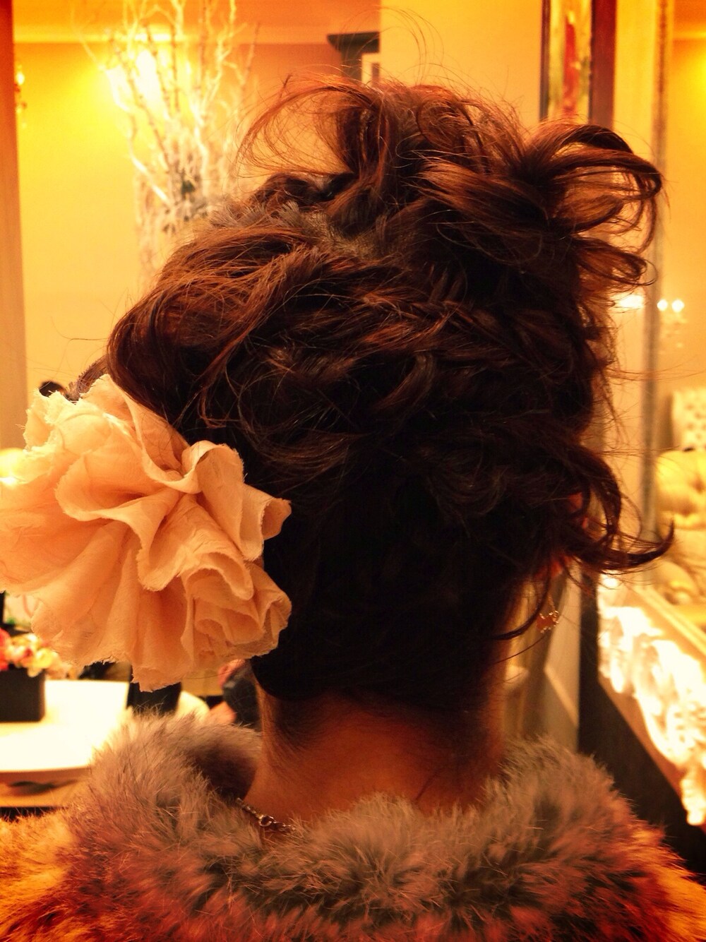 「結婚式二次会スタイル、ヘアアレンジ」｜「ブランド不明のアイテム（その他ヘアアクセサリー、ベージュ系）」を使った、ちぃさん（レディース・152cm）の秋コーディネートの1枚目の写真