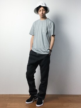 「PHATEE（ファッティー）のアイテム（パンツ）」を使った、RENさん（メンズ・176cm）の春コーディネート