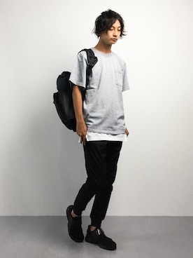 「NIKE SPORTSWEAR（ナイキスポーツウェアー）のアイテム（その他パンツ、ブラック系）」を使った、RENさん（メンズ・176cm）の秋コーディネート
