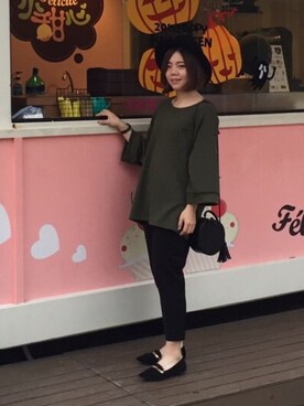 「STEVE MADDEN（スティーブマデン）のアイテム（その他シューズ）」を使った、Tracy Chengさん（レディース・156cm）の秋コーディネート