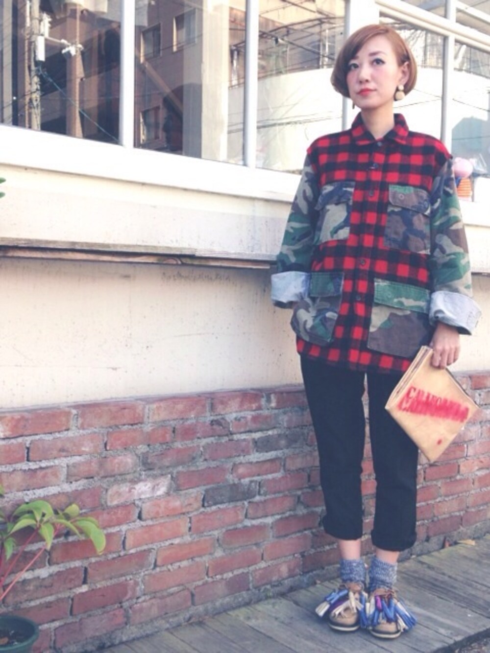 「ink、jacket 、check、camo、used、REMAKE、Browntabby、matatabi」｜「inkのjacket（ミリタリージャケット、レッド系）」を使った、chimoさん（レディース・156cm）の冬コーディネートの1枚目の写真