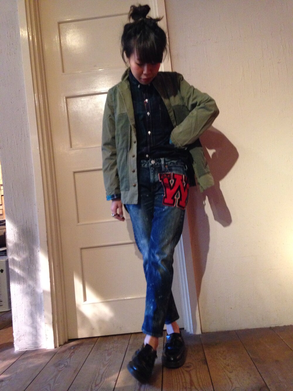 「gotoHollywood、denim、wappen、chimo」｜「GO TO HOLLYWOODのjacket（ミリタリージャケット、グリーン系）」を使った、chimoさん（レディース・156cm）の冬コーディネートの1枚目の写真
