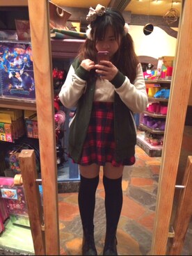 「アイテム（レインシューズ）」を使った、猫狐子さん（レディース・163cm・10代）の春コーディネート
