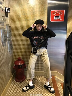 「UNIF（ユニフ）のアイテム（バッグ）」を使った、珍猪妮妮さん（レディース・165cm）の秋コーディネート