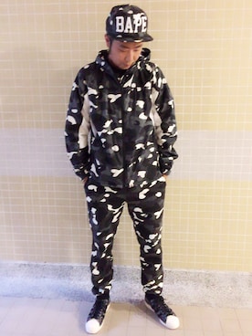 「Bape」｜「アイテム（ダウンジャケット/コート）」を使った、Edwinさん（メンズ・175cm）の秋コーディネート