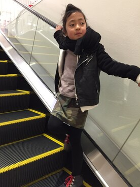 「アイテム（ライダースジャケット）」を使った、mottaさん（キッズ・120cm）の冬コーディネート