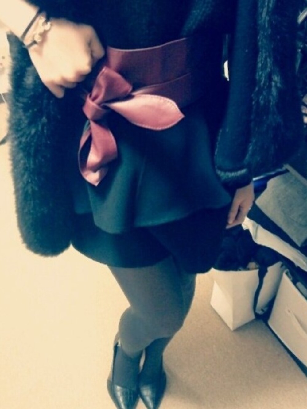 「ZARA、shoes、Royalparty、ferragamo、lady」｜「ペプラムスカート（スカート、ブラック系）」を使った、KOZUEさん（レディース・154cm）の春コーディネートの1枚目の写真