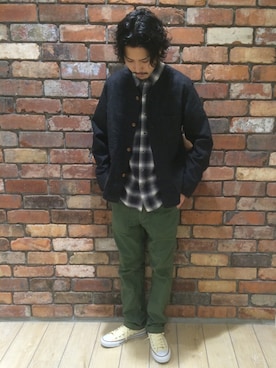 「orslow」｜「アイテム（ノーカラージャケット）」を使った、尾田 湧平さん（メンズ・175cm）の夏コーディネート