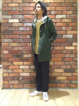 「スエット」｜「アイテム（ステンカラーコート）」を使った、尾田 湧平さん（メンズ・175cm）の夏コーディネート